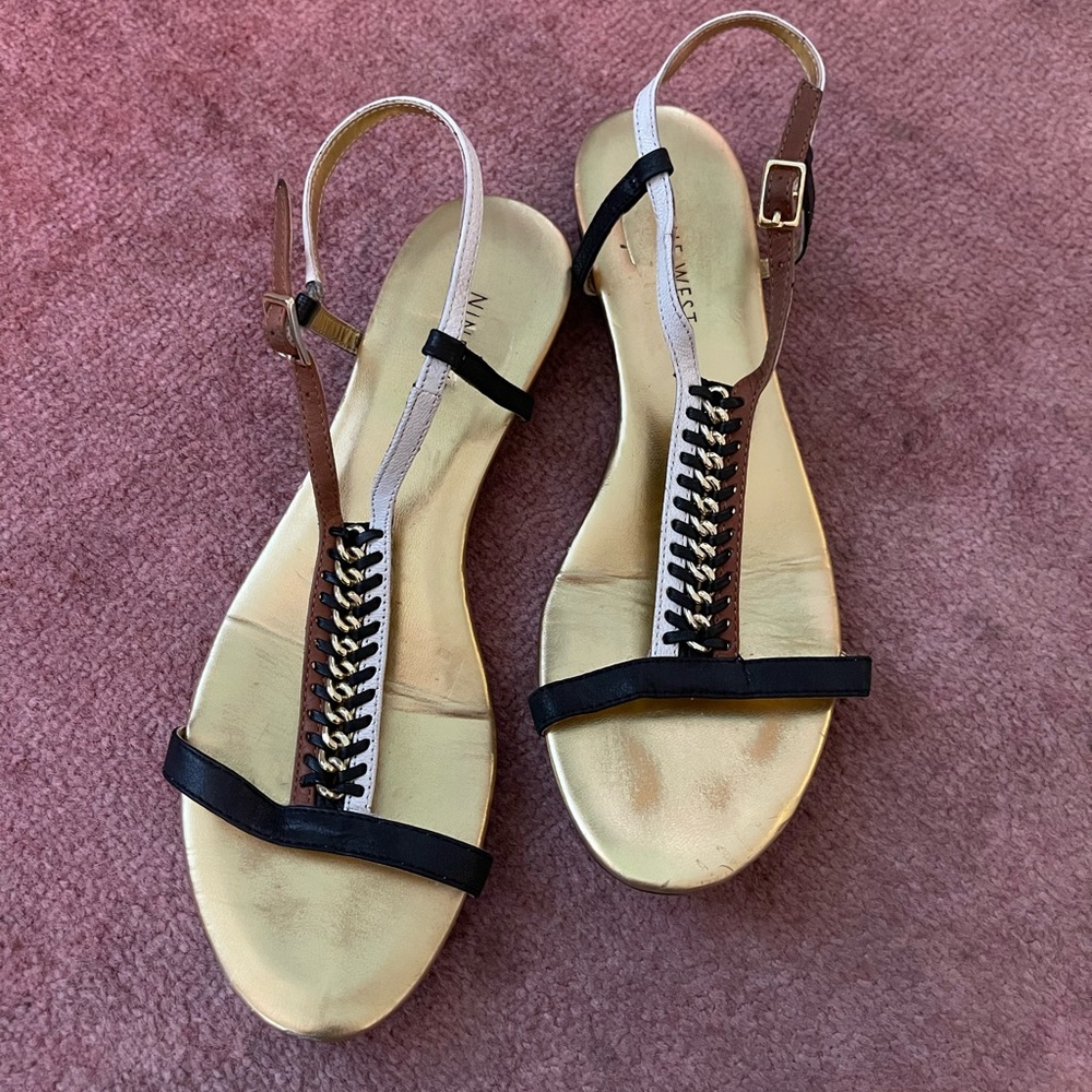 Nine West Tiki Hut Chain Detail Flat Sandals
